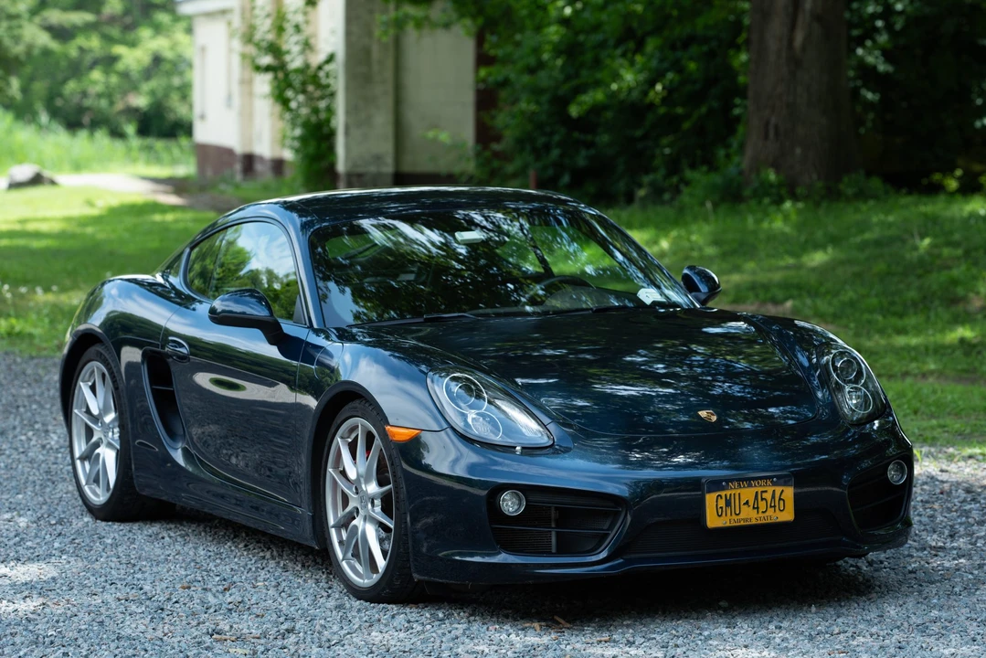 2014 Porsche 981 Cayman S - Image 3 of 31