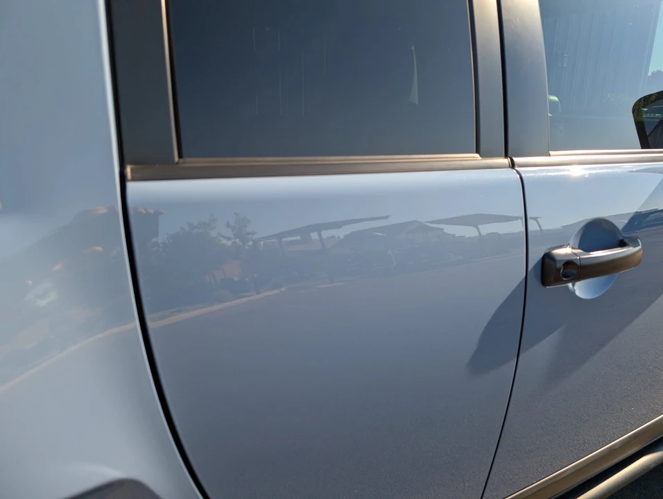 2014 Toyota FJ Cruiser - Image 29 of 31