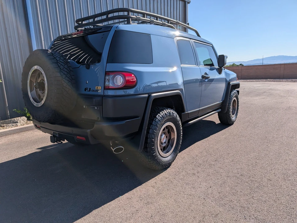2014 Toyota FJ Cruiser - Image 11 of 31