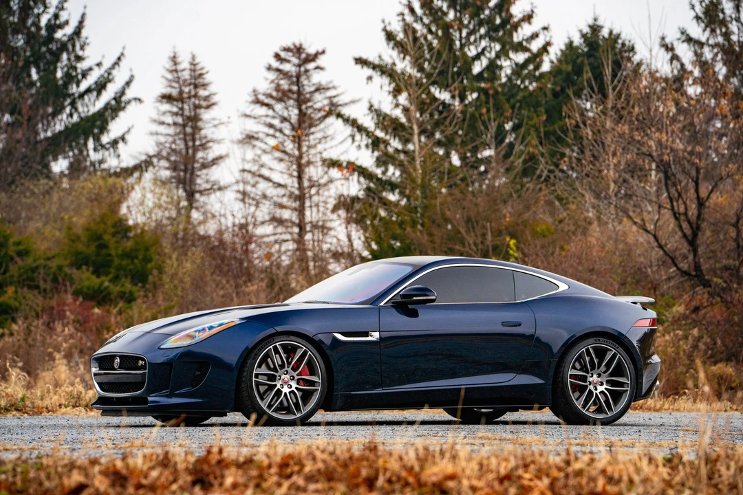 2015 Jaguar F-Type R 1st Gen - Image 13 of 31
