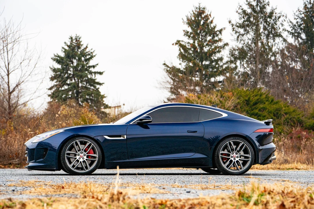 2015 Jaguar F-Type R 1st Gen - Image 16 of 31