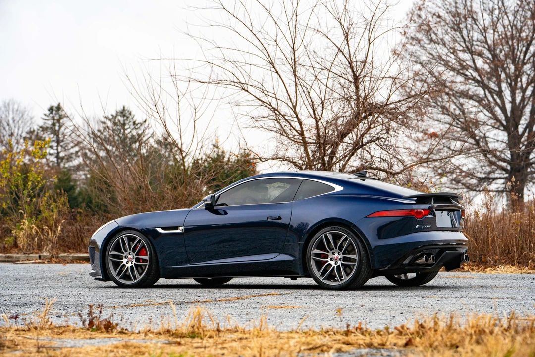 2015 Jaguar F-Type R 1st Gen - Image 19 of 31