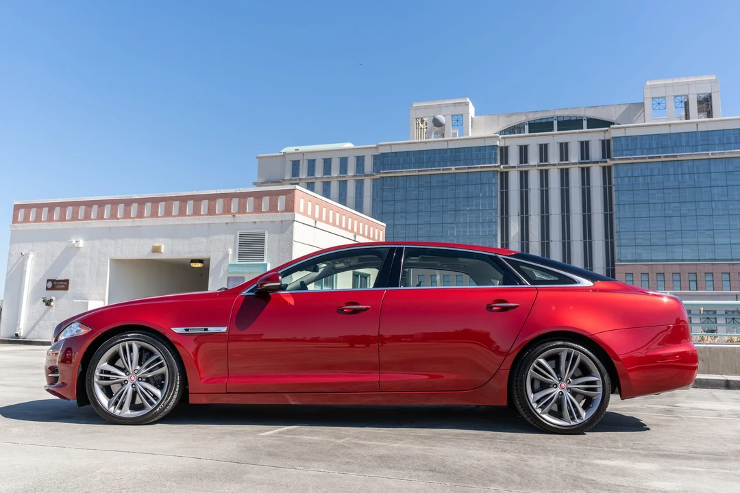 2015 Jaguar X351 XJR - Image 4 of 31