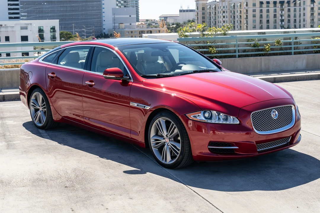 2015 Jaguar X351 XJR - Image 9 of 31