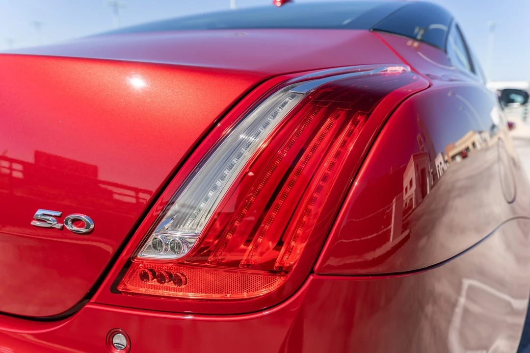 2015 Jaguar X351 XJR - Image 26 of 31