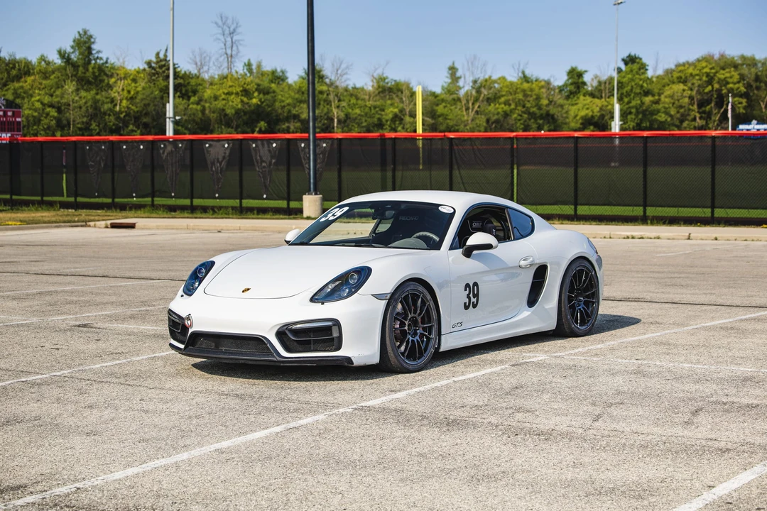 2015 Porsche 981 Cayman GTS - Image 3 of 31