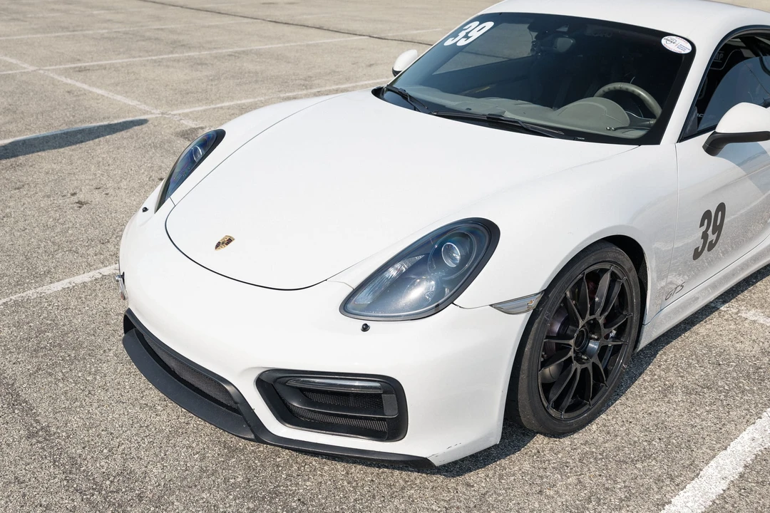 2015 Porsche 981 Cayman GTS - Image 29 of 31