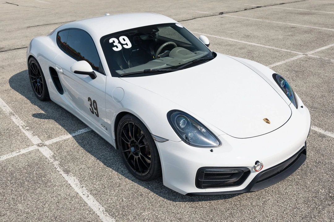 2015 Porsche 981 Cayman GTS - Image 15 of 31
