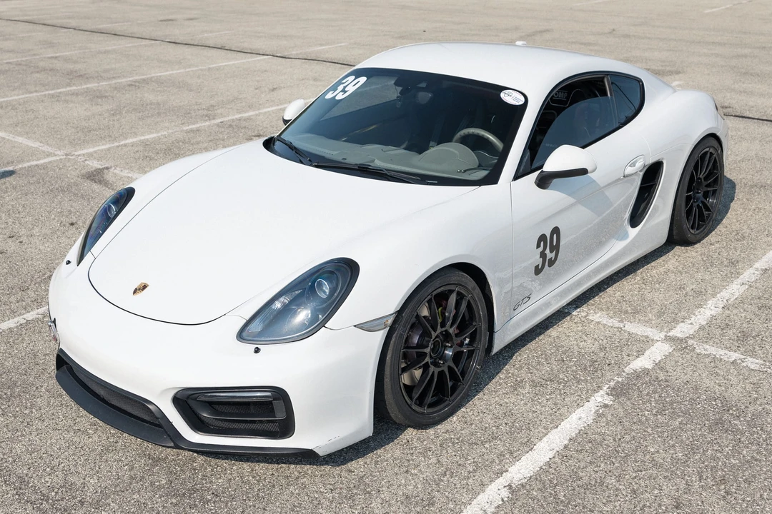 2015 Porsche 981 Cayman GTS - Image 14 of 31