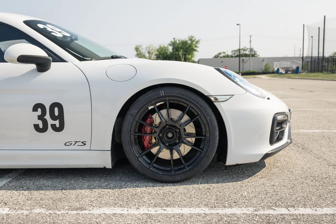 2015 Porsche 981 Cayman GTS - Image 27 of 31