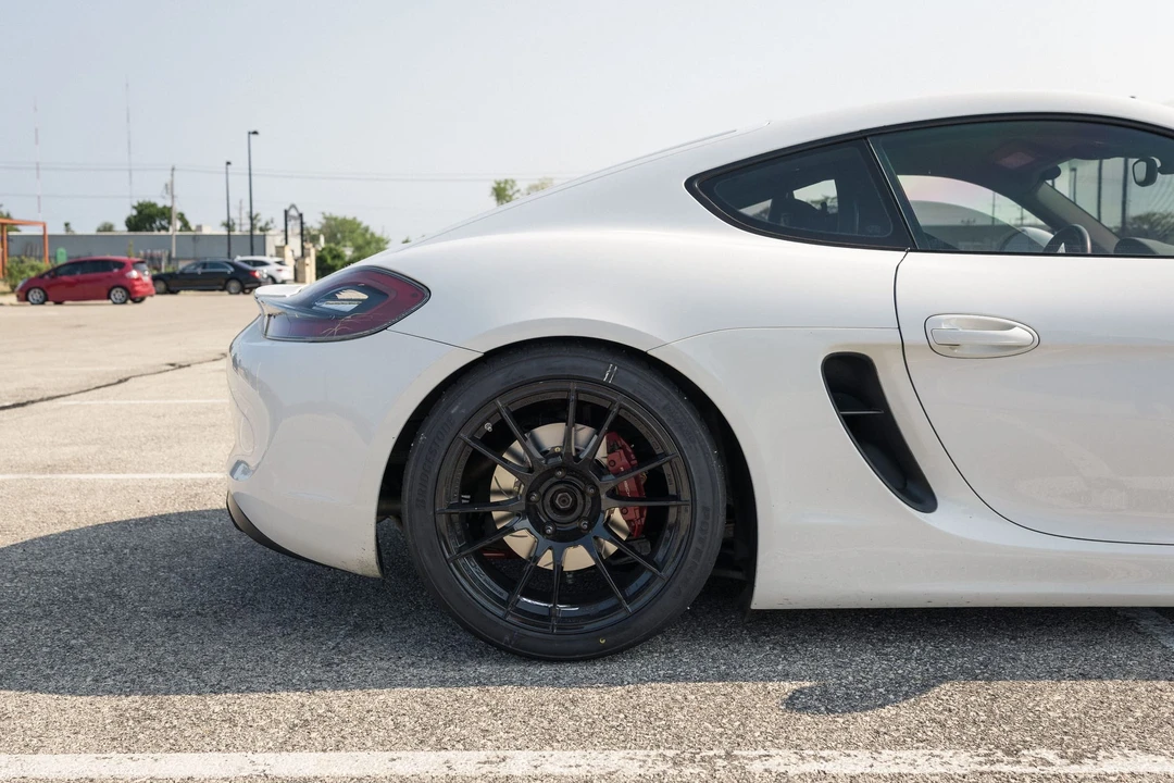 2015 Porsche 981 Cayman GTS - Image 25 of 31