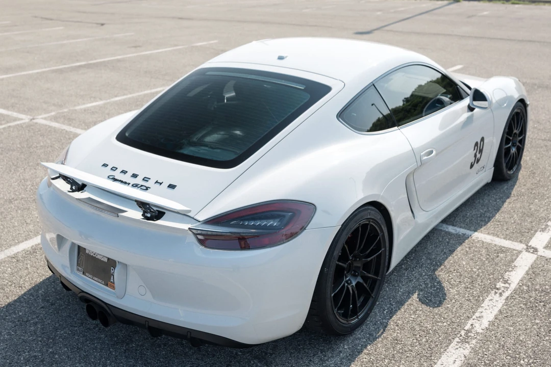 2015 Porsche 981 Cayman GTS - Image 17 of 31