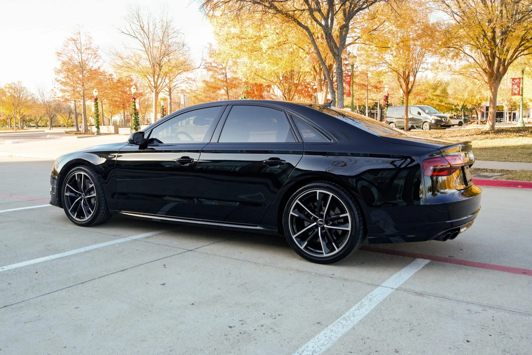 2017 Audi D4 S8 - Image 4 of 31