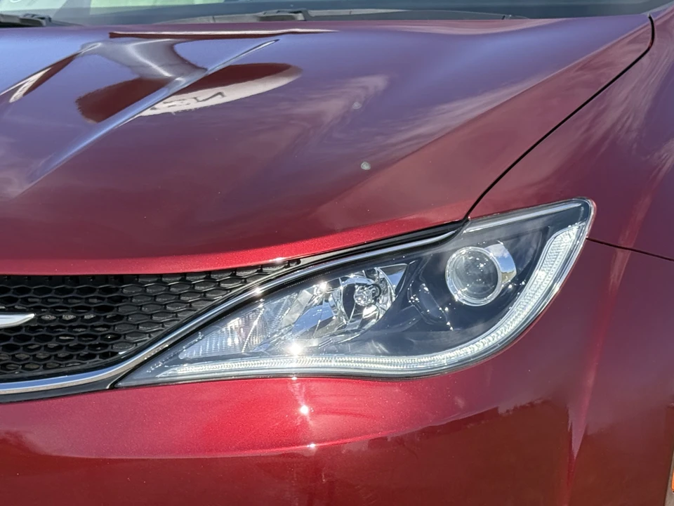 2017 Chrysler - Image 21 of 31