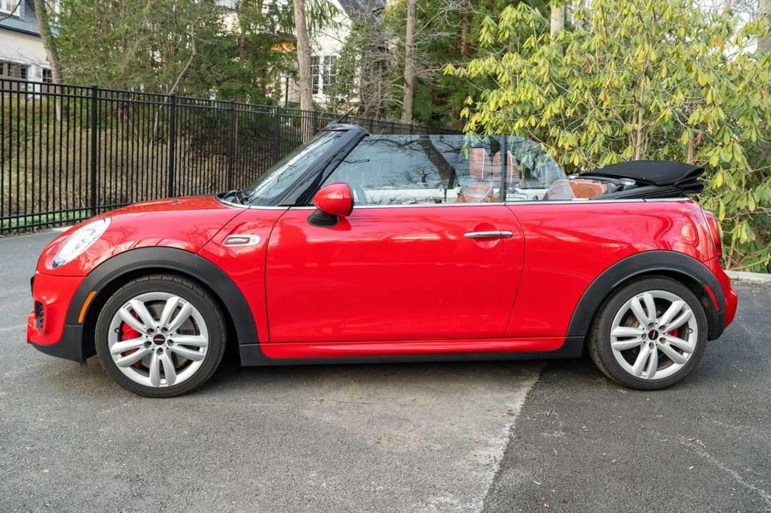 2017 Mini Mini 3rd Gen - Image 3 of 8