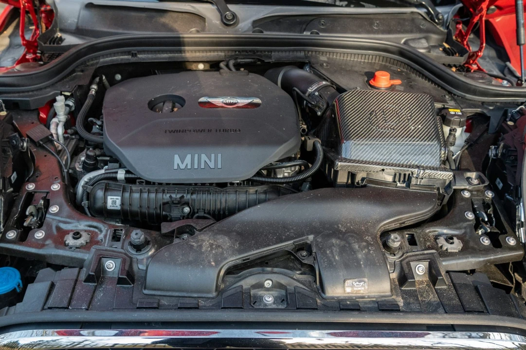 2017 Mini Mini 3rd Gen - Image 6 of 8