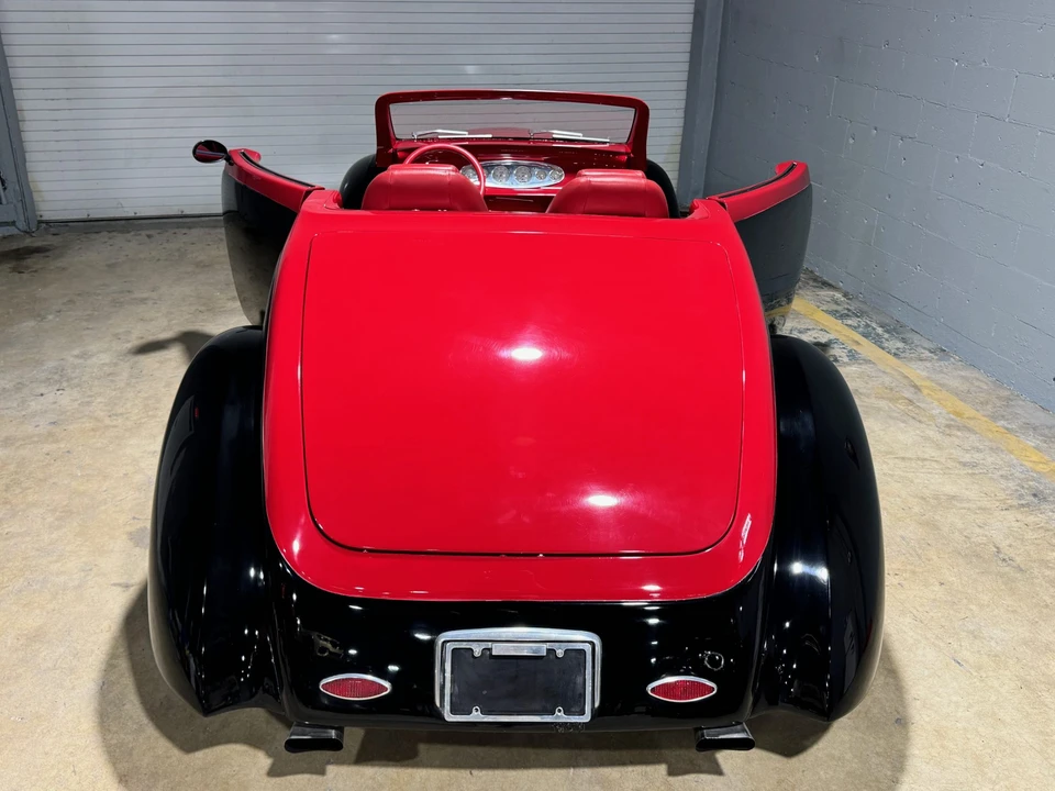 Ford Hot Rod - Image 23 of 31