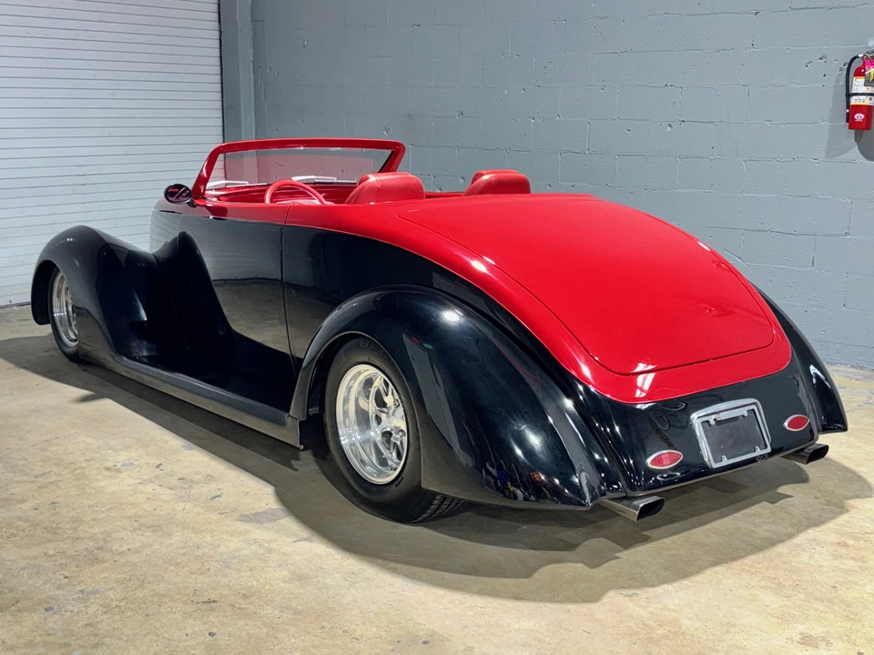 Ford Hot Rod - Image 15 of 31