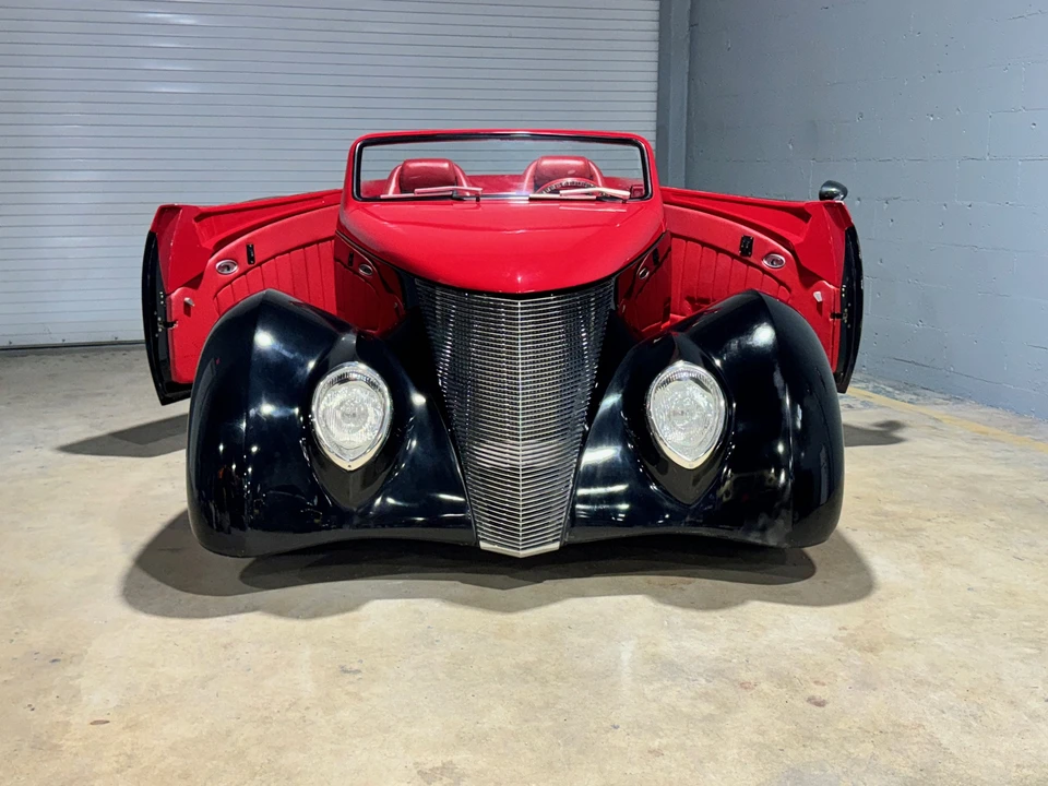 Ford Hot Rod - Image 19 of 31