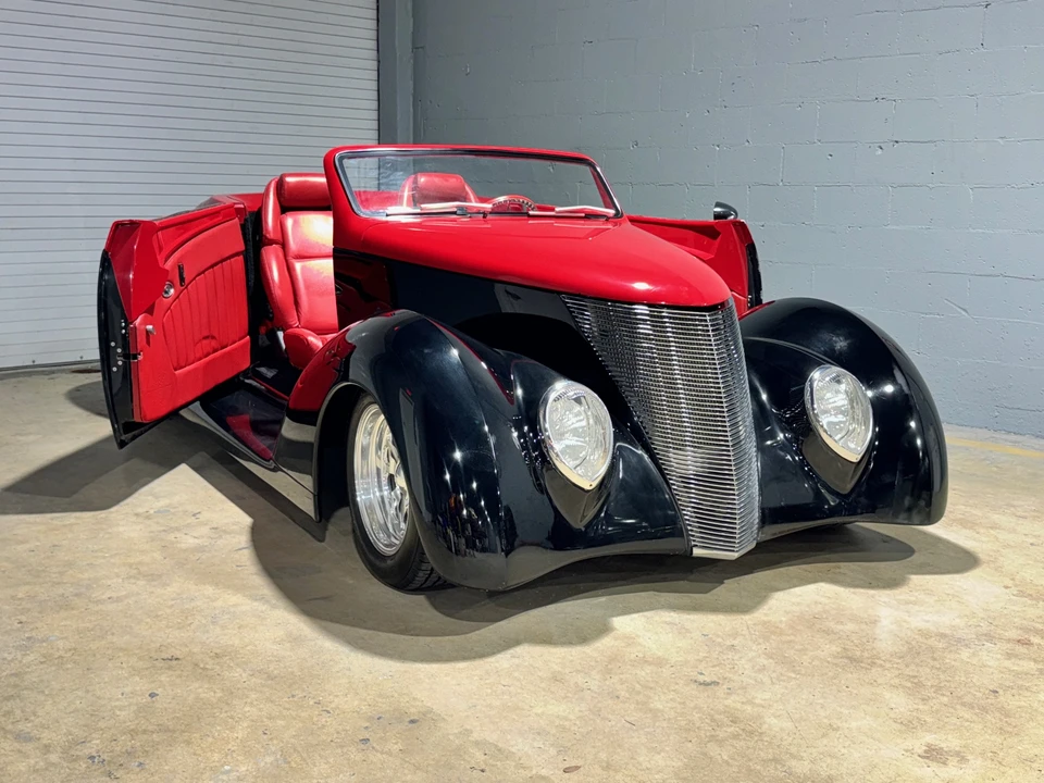 Ford Hot Rod - Image 21 of 31