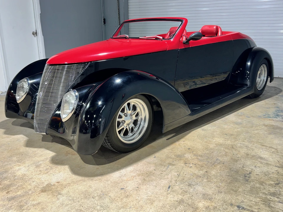 Ford Hot Rod - Image 16 of 31