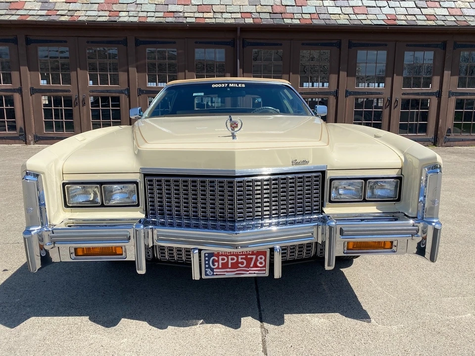 1976 Cadillac Eldorado 9th Gen - Image 13 of 31