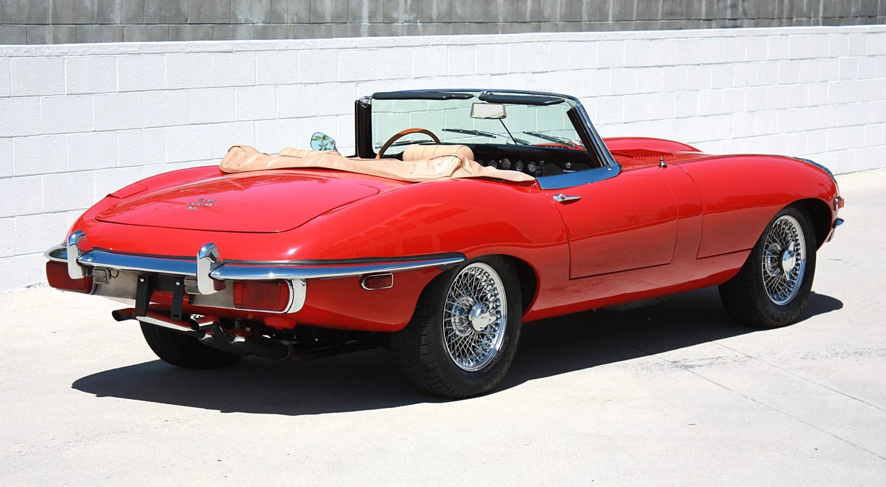 1969 Jaguar E-Type Series 2 - Image 19 of 31