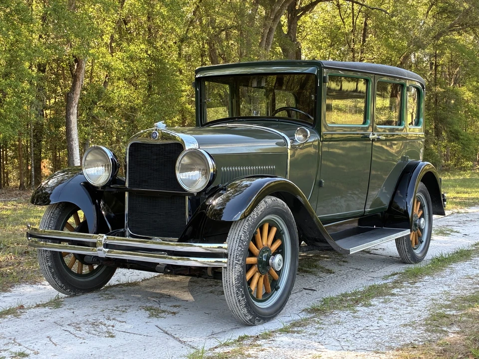 1929 - Image 4 of 31