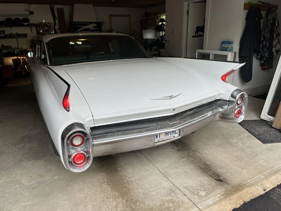 1960 Cadillac Series 62 5th Gen - Image 17 of 31