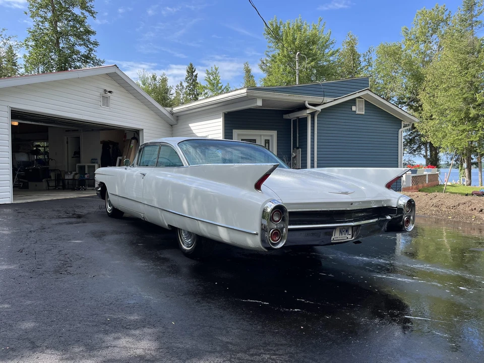 1960 Cadillac Series 62 5th Gen - Image 4 of 31