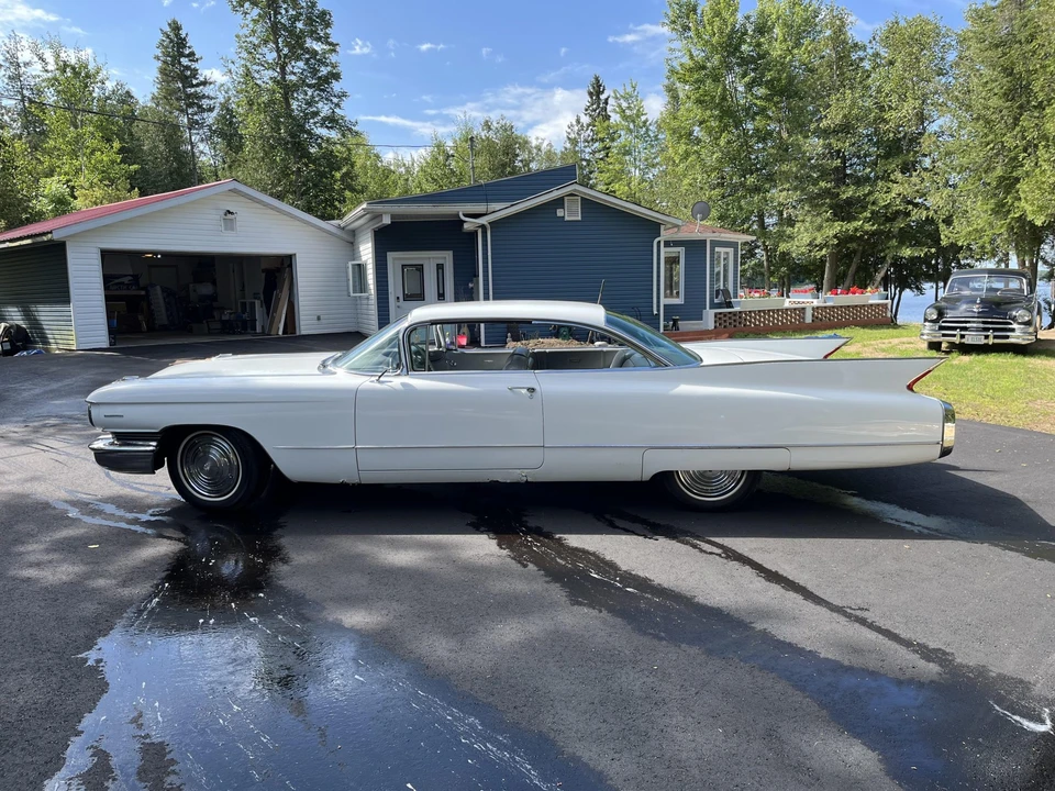 1960 Cadillac Series 62 5th Gen - Image 3 of 31