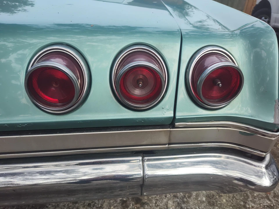 1965 Chevrolet Impala 3rd Gen - Image 22 of 31