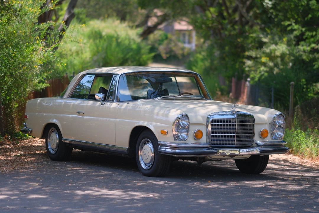 1971 Mercedes-Benz W111 280SE 3.5 Coupe - Image 7 of 31