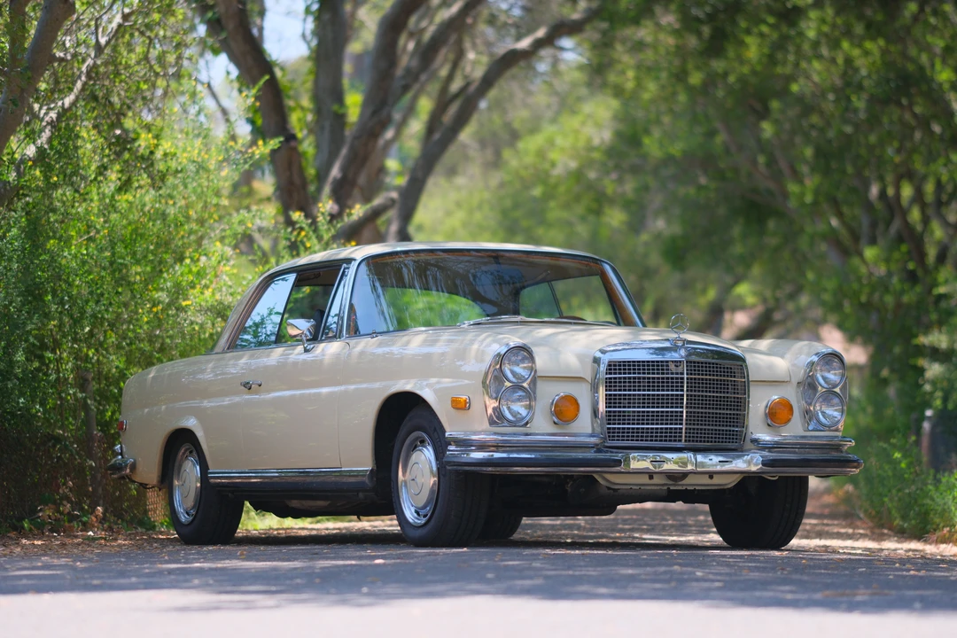 1971 Mercedes-Benz W111 280SE 3.5 Coupe - Image 6 of 31