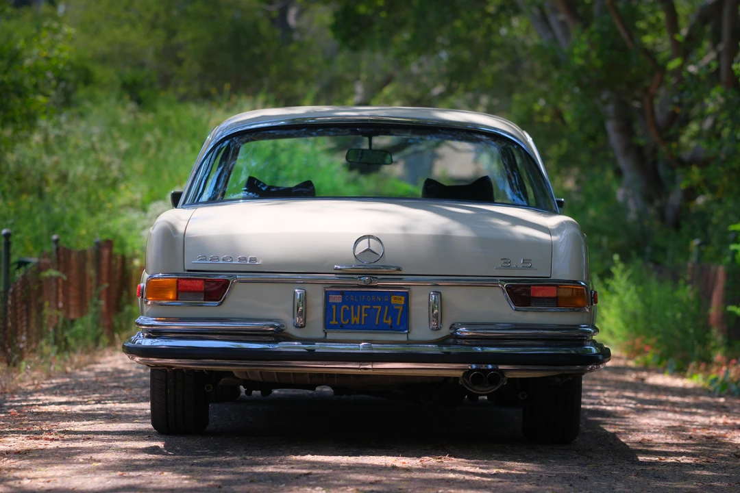1971 Mercedes-Benz W111 280SE 3.5 Coupe - Image 9 of 31