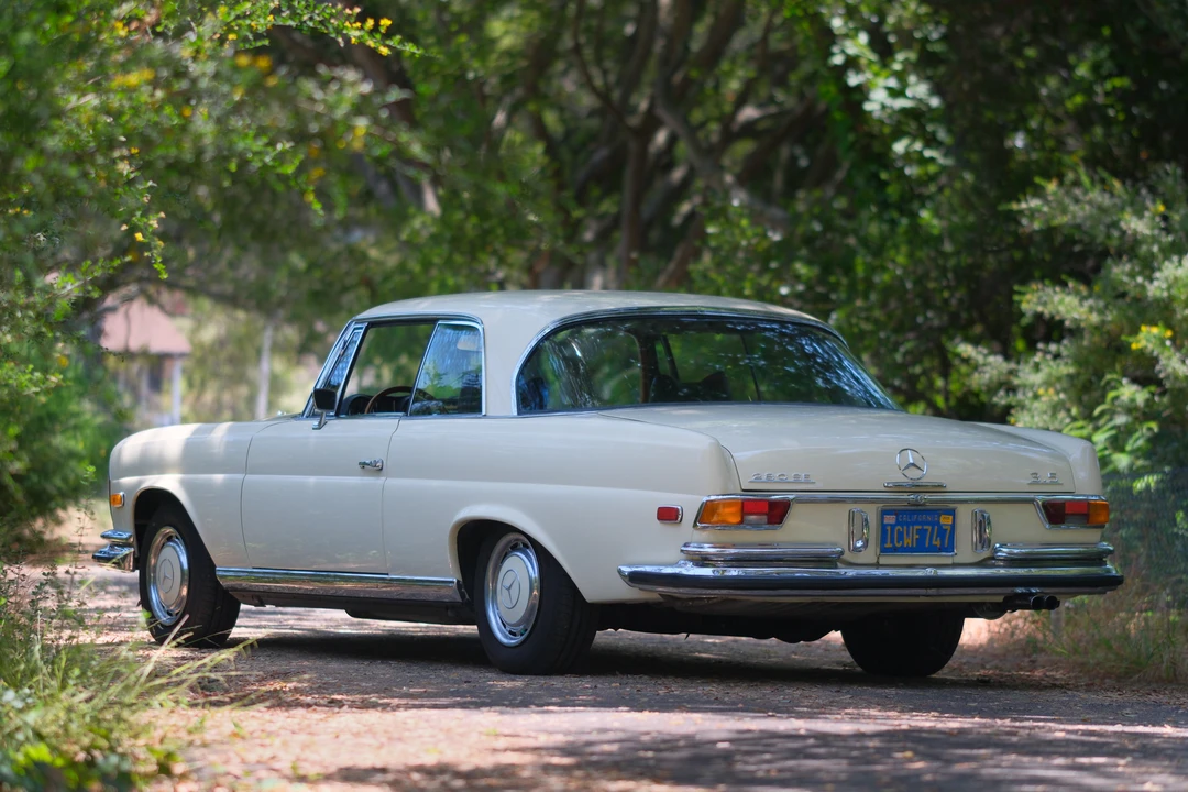 1971 Mercedes-Benz W111 280SE 3.5 Coupe - Image 12 of 31