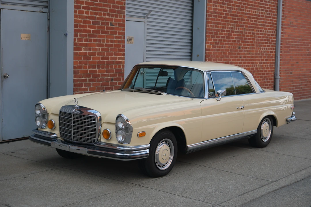 1971 Mercedes-Benz W111 280SE 3.5 Coupe - Image 14 of 31