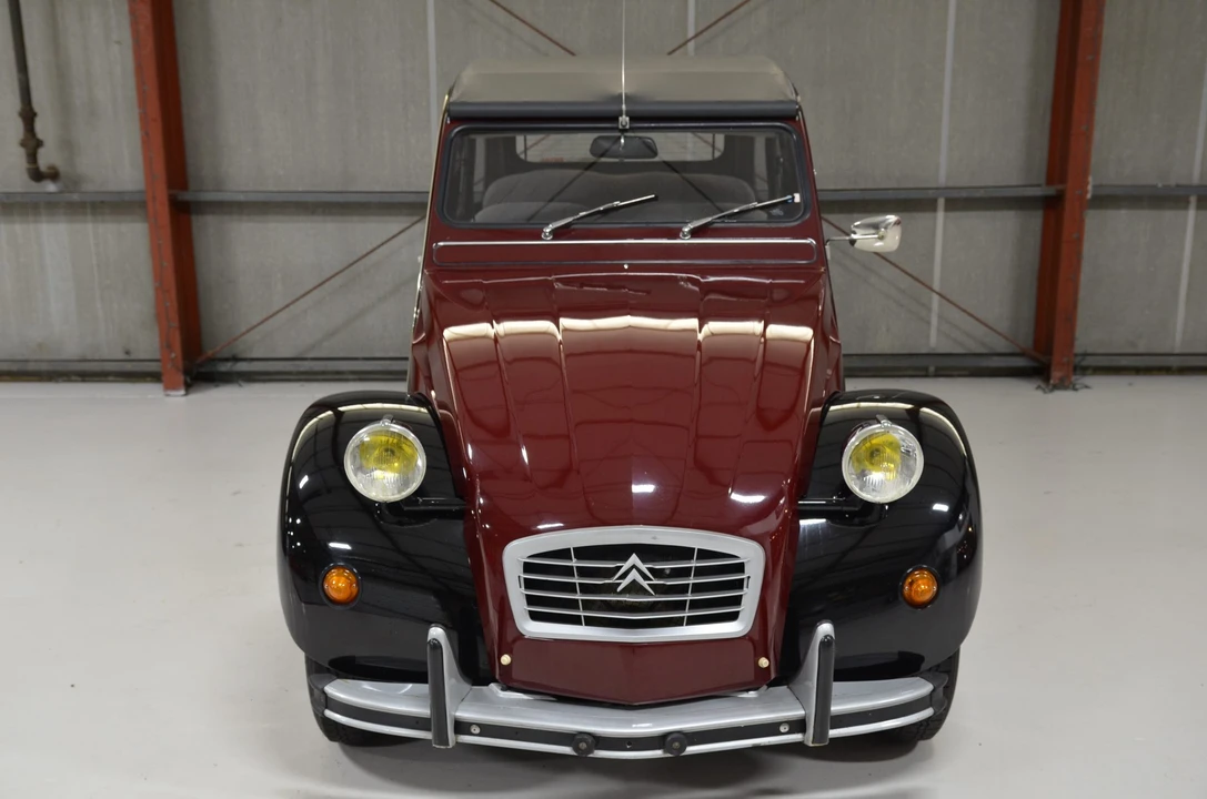 1983 Citroen 2CV - Image 2 of 31