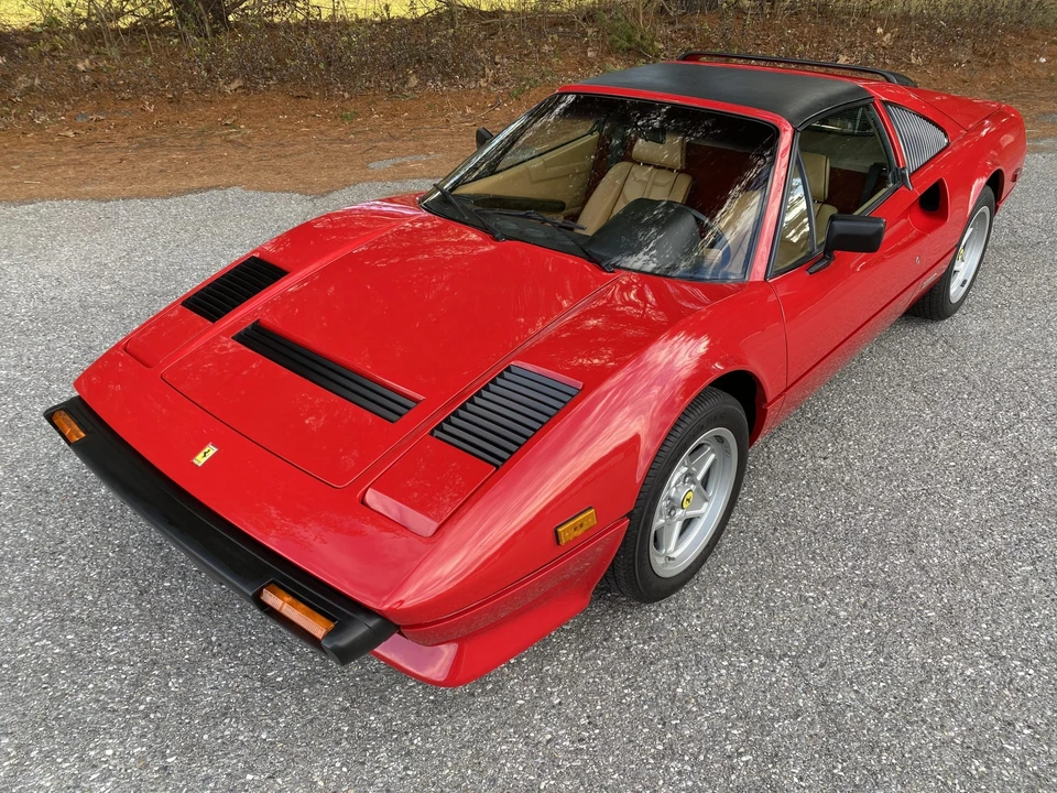 1985 Ferrari 308 GTS QV - Image 3 of 31