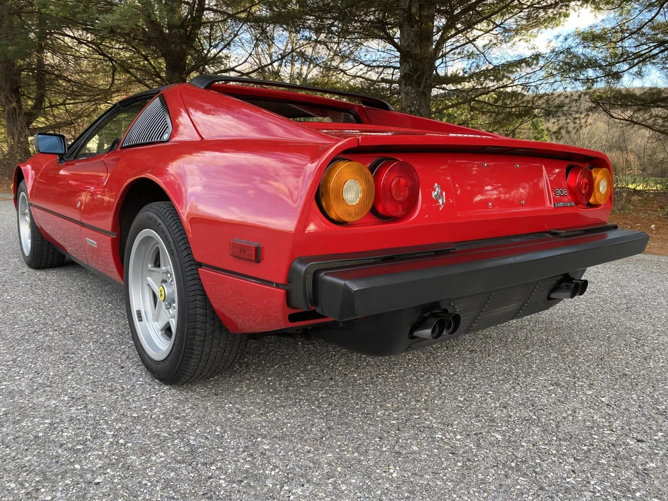 1985 Ferrari 308 GTS QV - Image 15 of 31