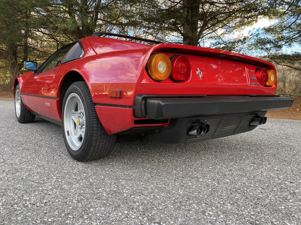 1985 Ferrari 308 GTS QV - Image 16 of 31