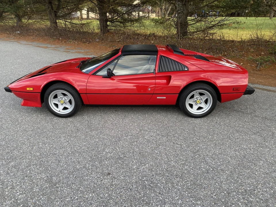 1985 Ferrari 308 GTS QV - Image 12 of 31
