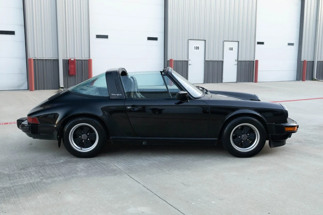 1985 Porsche 911 Carrera 3.2 - Image 13 of 31