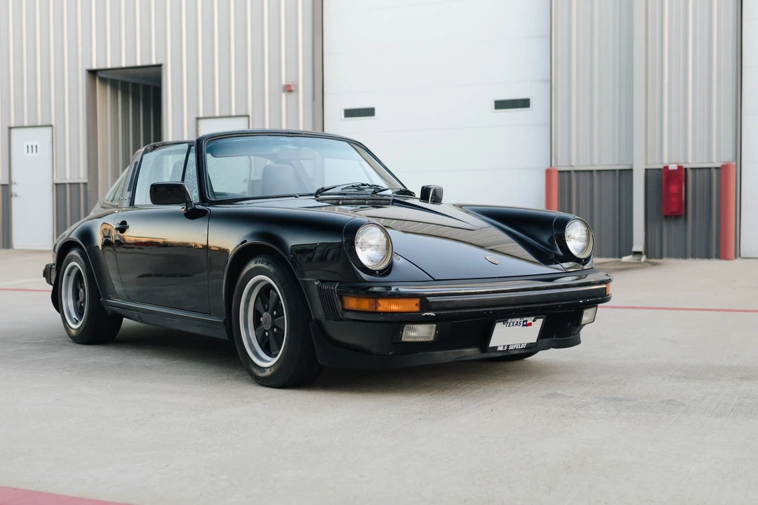 1985 Porsche 911 Carrera 3.2 - Image 11 of 31