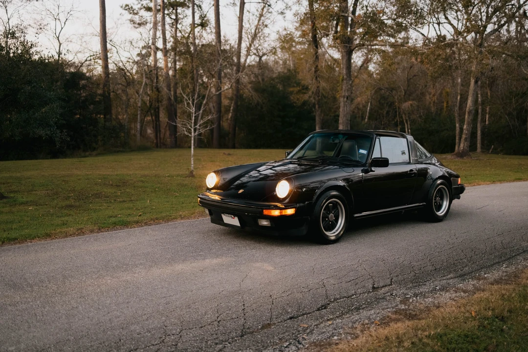 1985 Porsche 911 Carrera 3.2 - Image 27 of 31