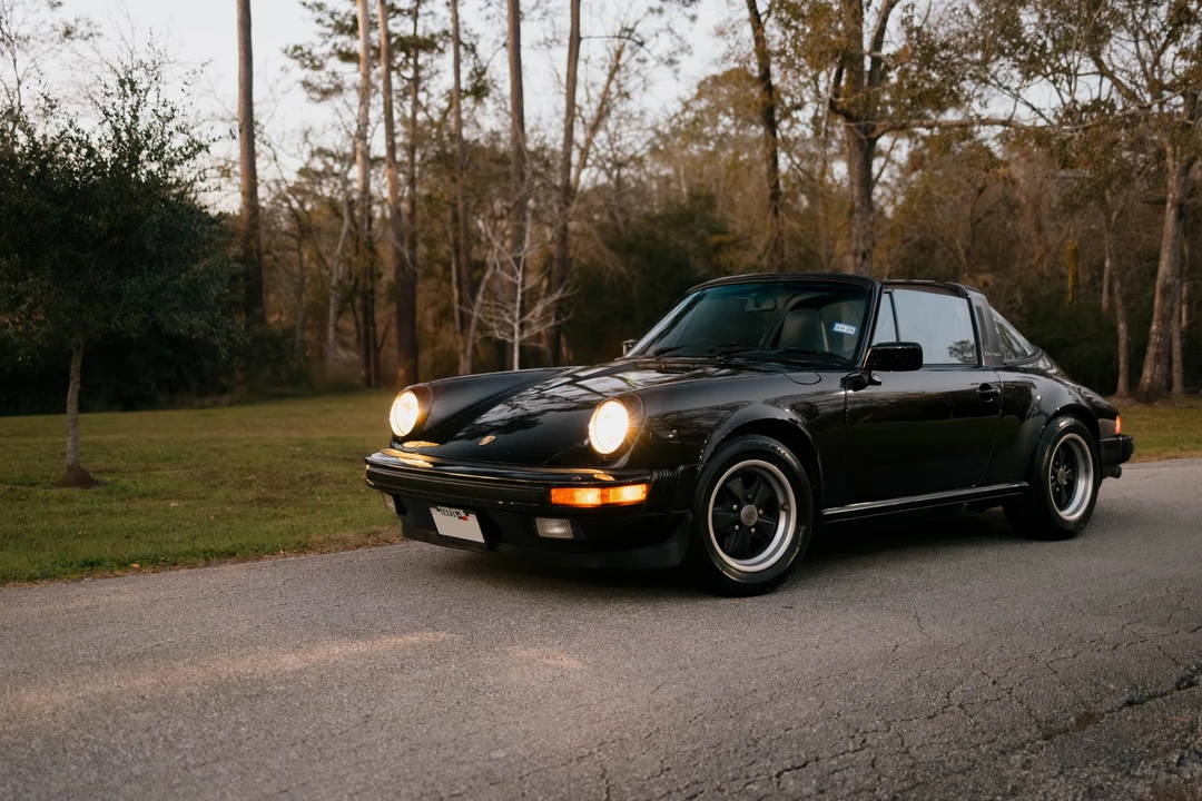 1985 Porsche 911 Carrera 3.2 - Image 26 of 31