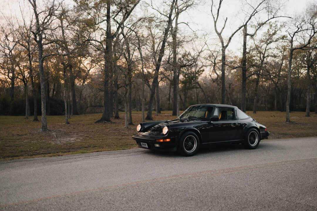 1985 Porsche 911 Carrera 3.2 - Image 25 of 31