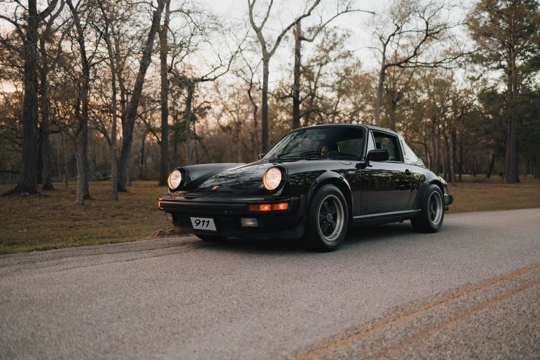 1985 Porsche 911 Carrera 3.2 - Image 28 of 31