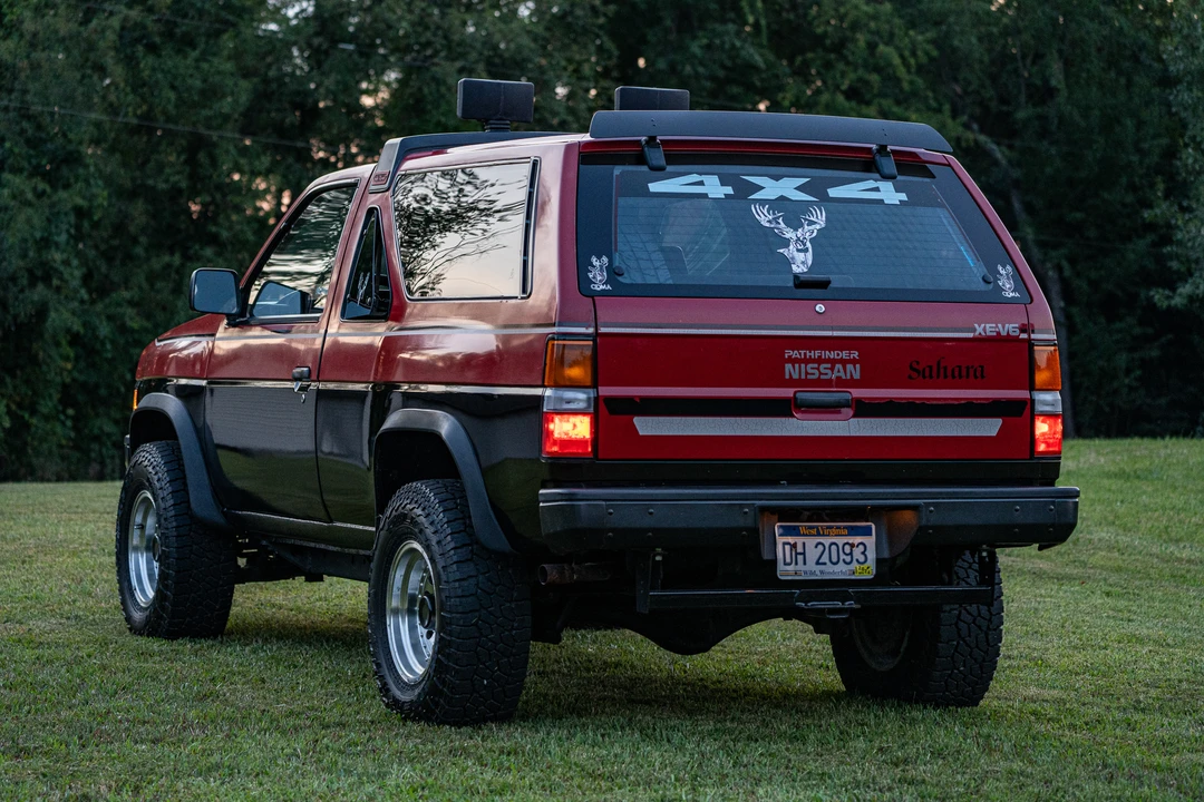 1987 Nissan Pathfinder 1st Gen - Image 16 of 31