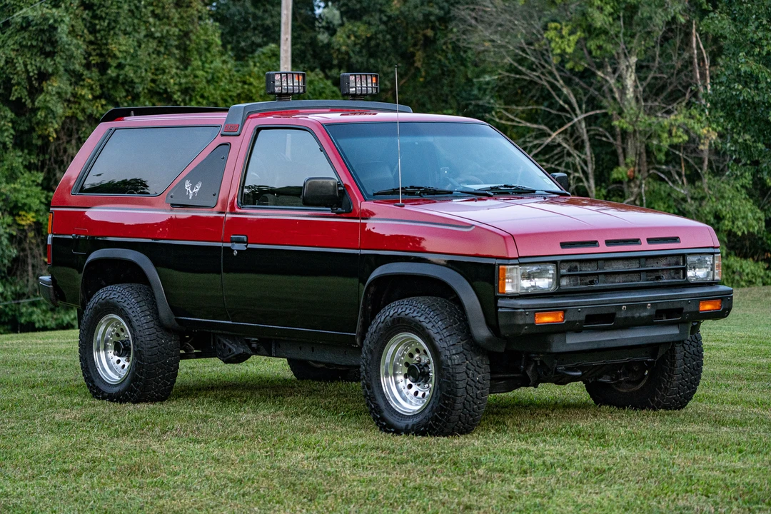 1987 Nissan Pathfinder 1st Gen - Image 9 of 31